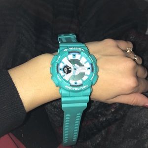 Men’s G-shock watch